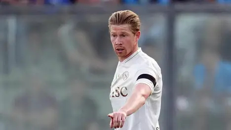 瓜迪奥拉5后卫战术遇挫，切尔西闪电反击扳平创历史